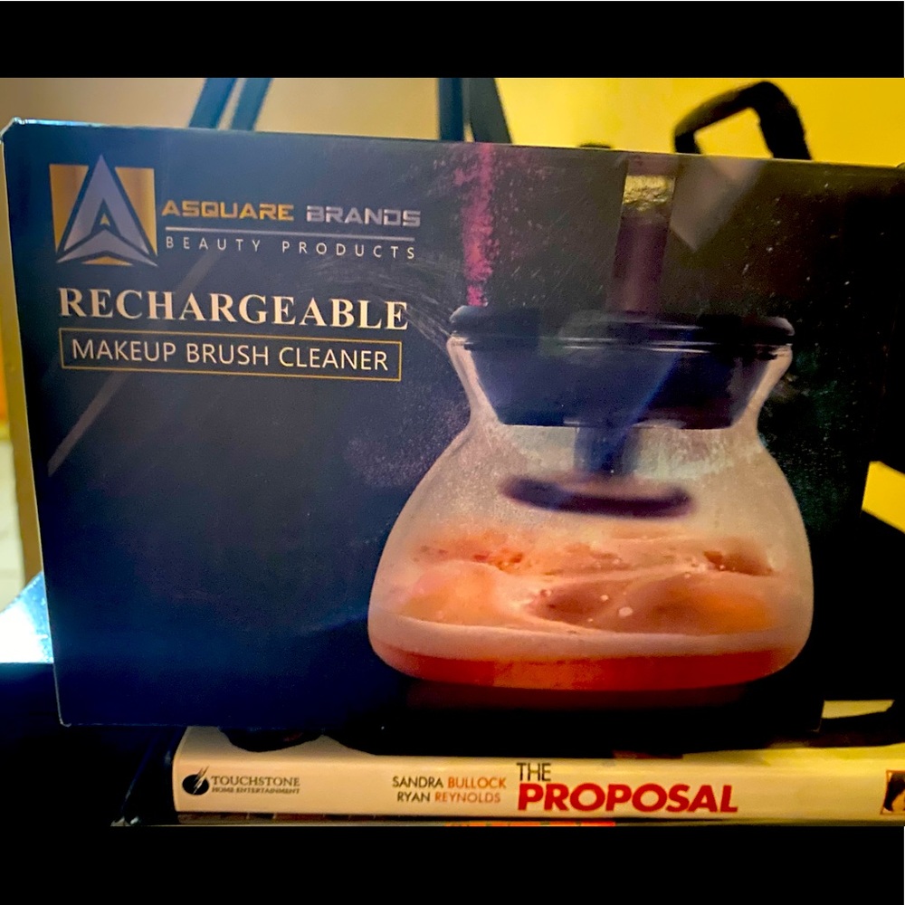 New In Box Makeup Brush Cleaner